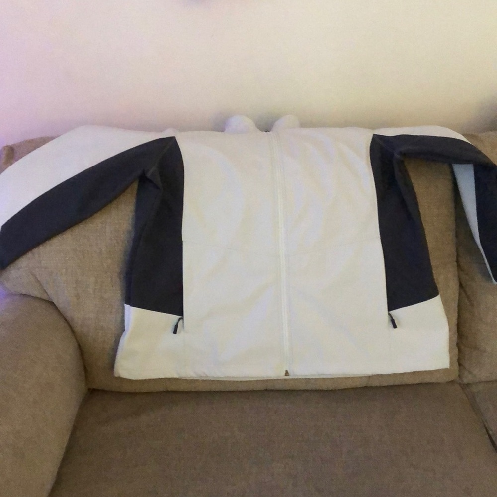Gorgeous light Port Authority Shell jacket 3x Almost Brand New